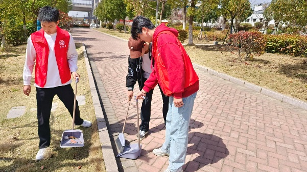 清洁校园2.jpg